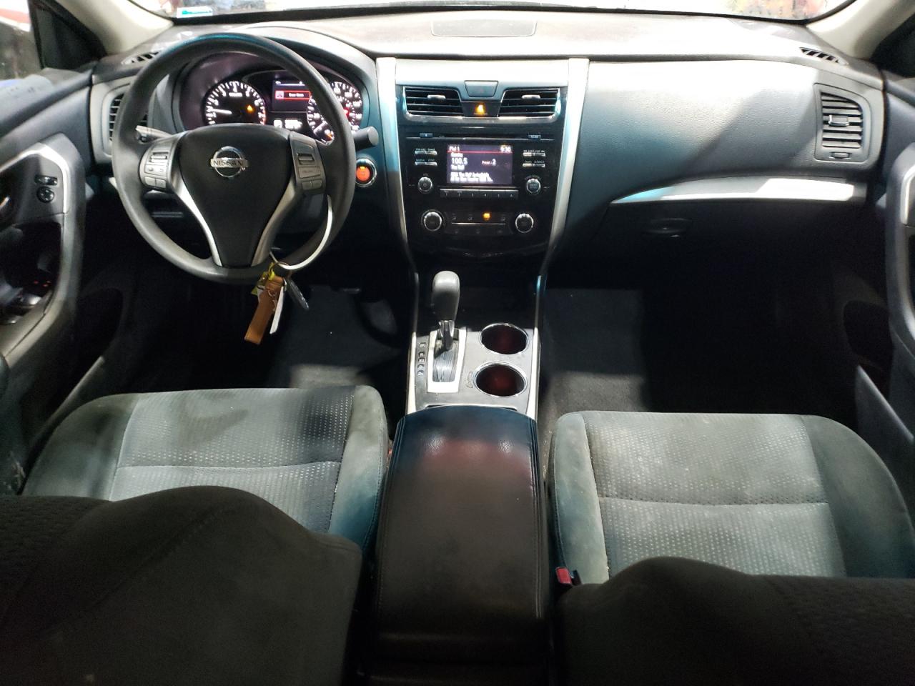 2015 Nissan Altima - Image 8