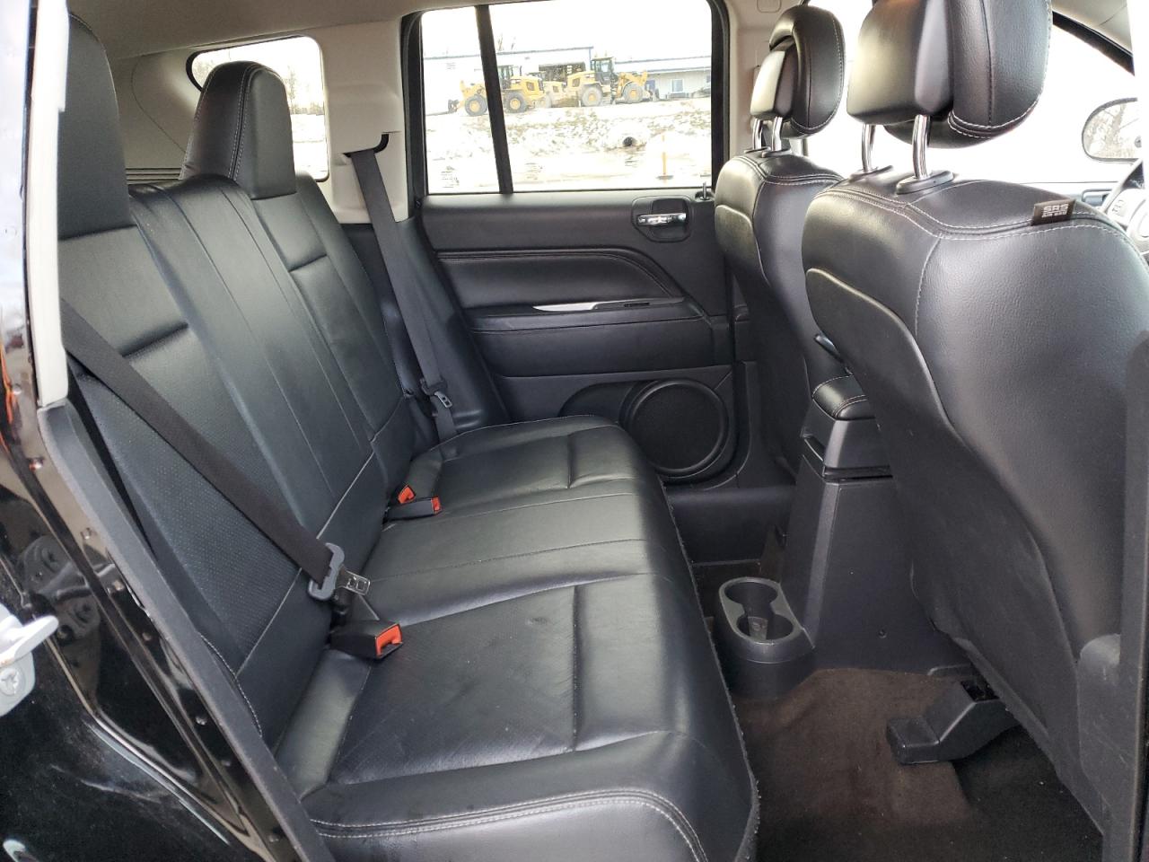 2015 Jeep Compass - Image 12