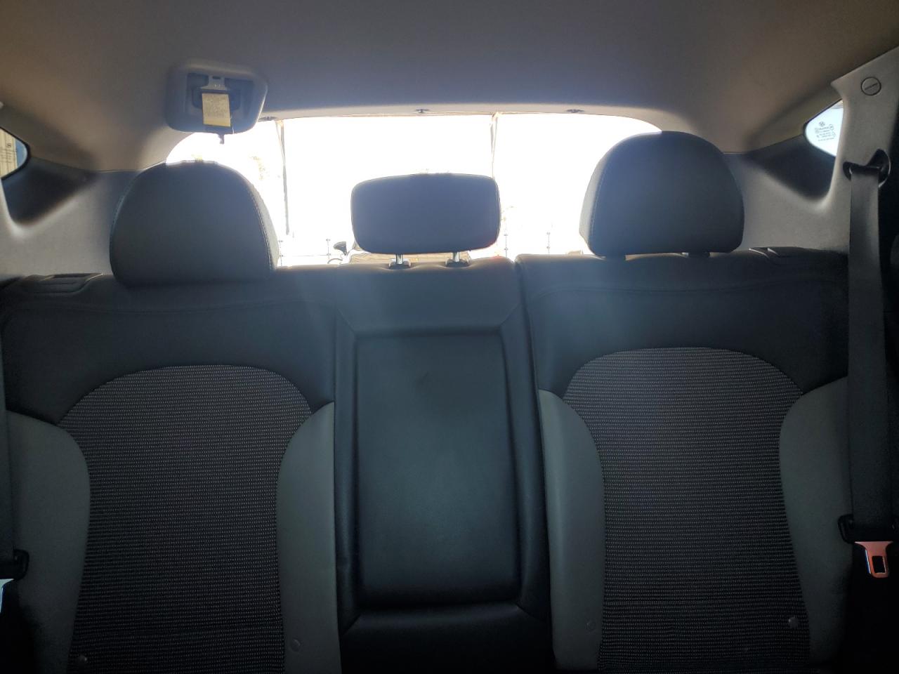 2012 Hyundai Tucson - Image 10