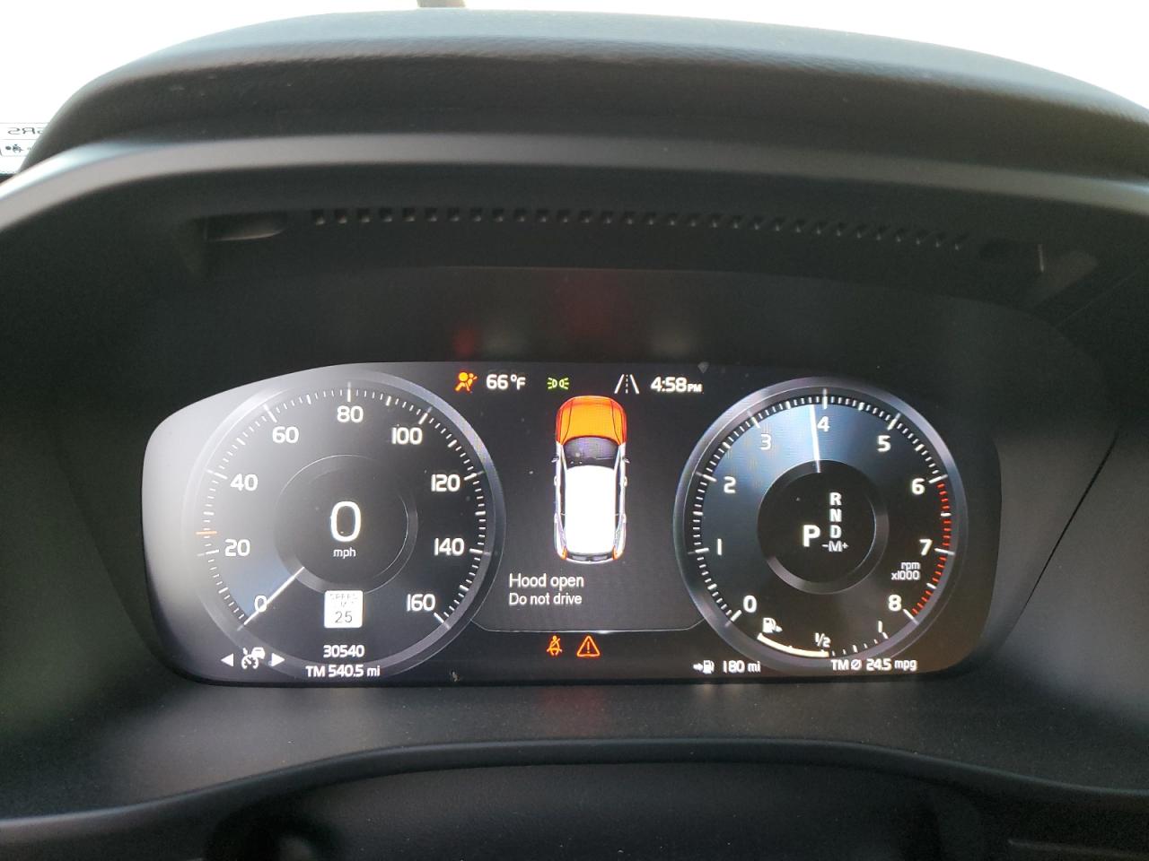 2019 Volvo XC40 - Image 9
