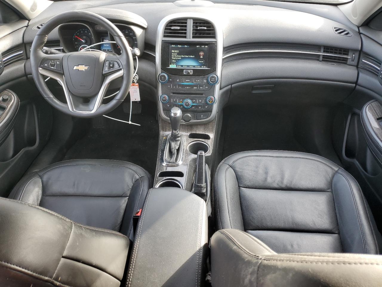 2016 Chevrolet Malibu - Image 8