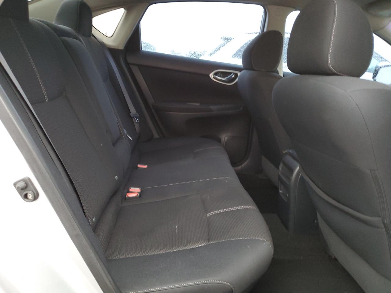 2014 Nissan Sentra - Image 10