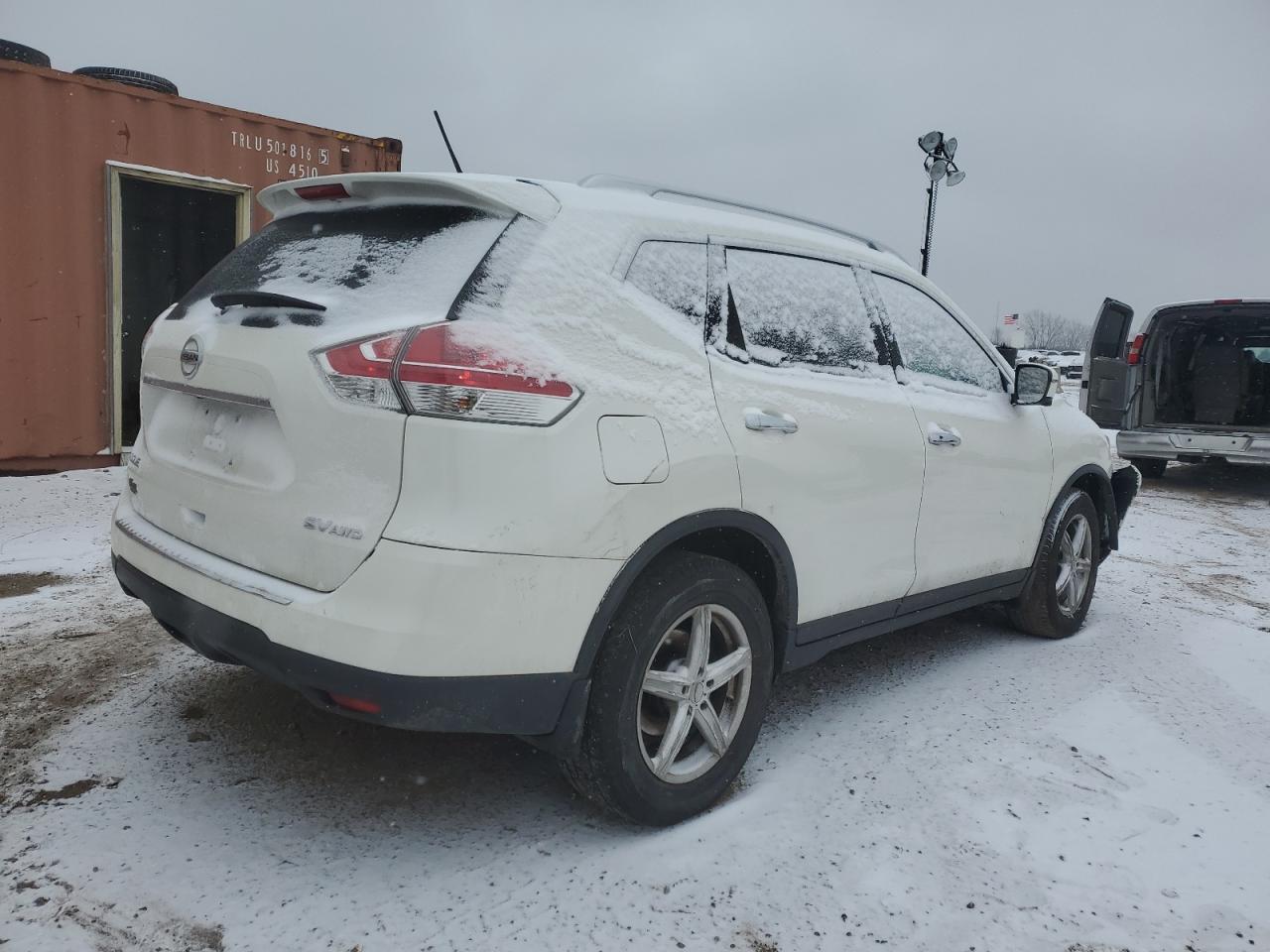 KNMAT2MV1GP611752 NISSAN ROGUE 2016