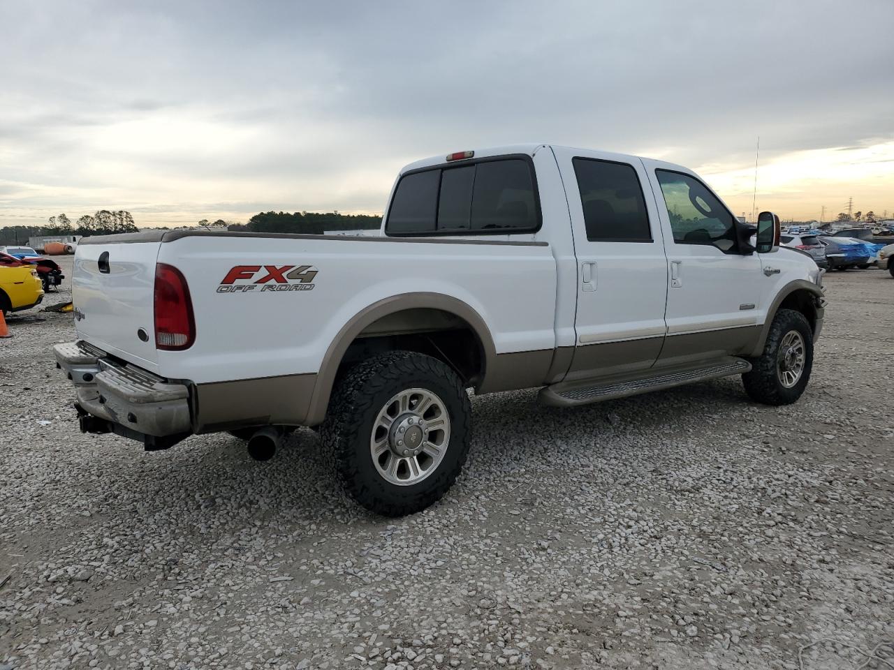 2005 Ford F250 - Image 3
