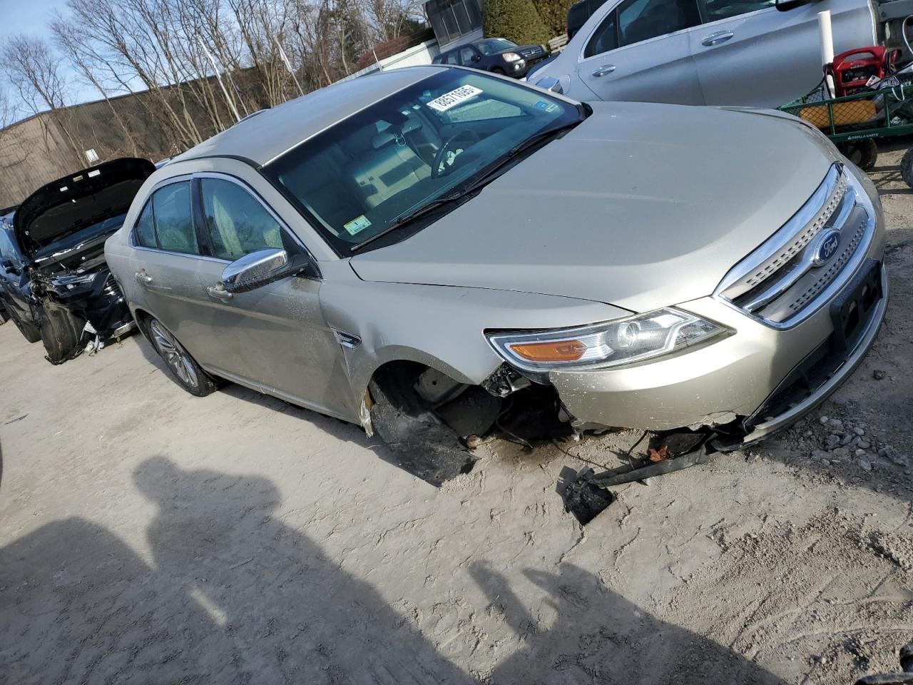 2011 Ford Taurus - Image 4