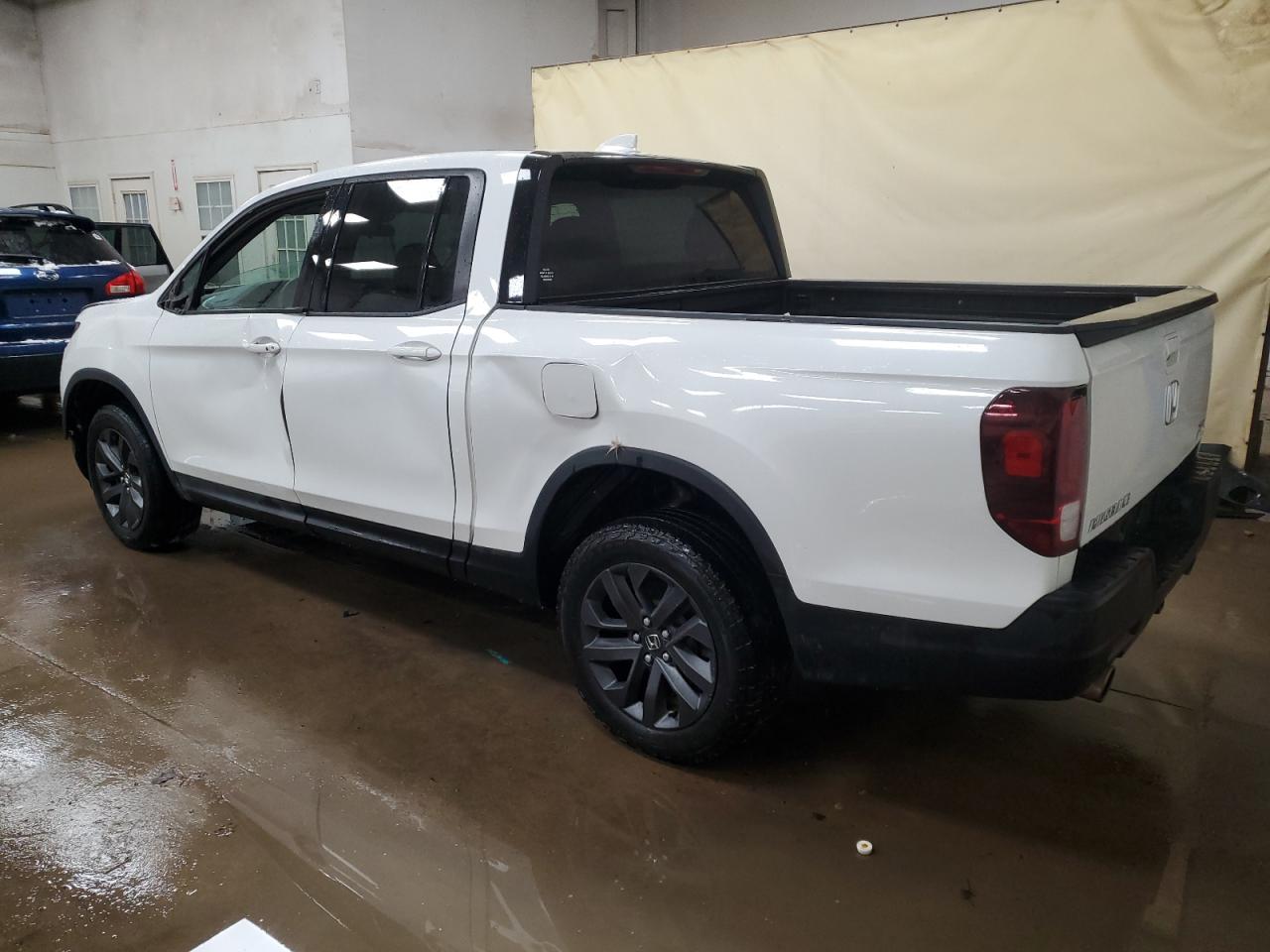 2021 Honda Ridgeline - Image 2