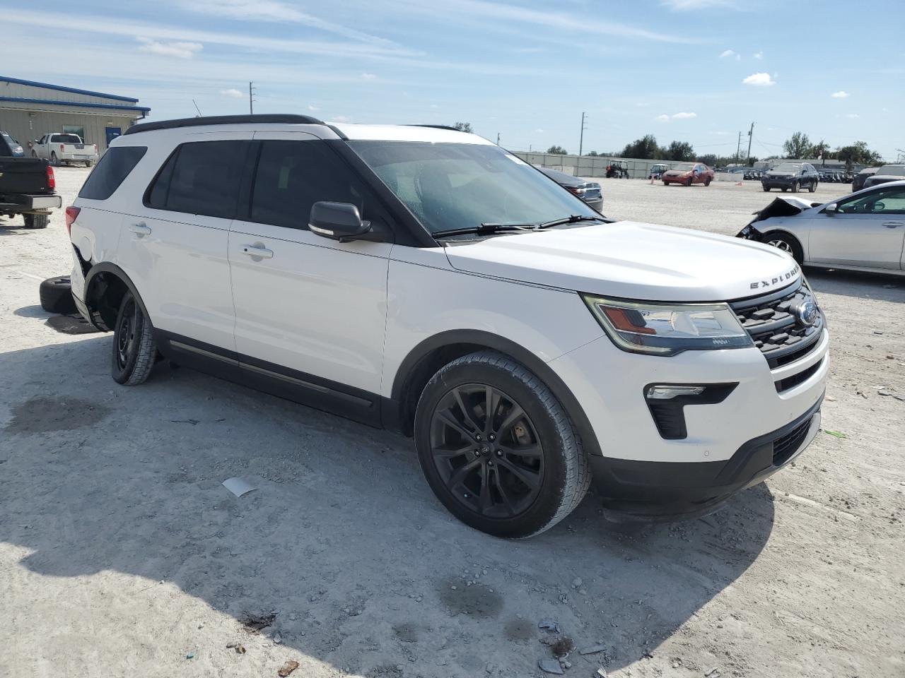 2018 Ford Explorer - Image 4