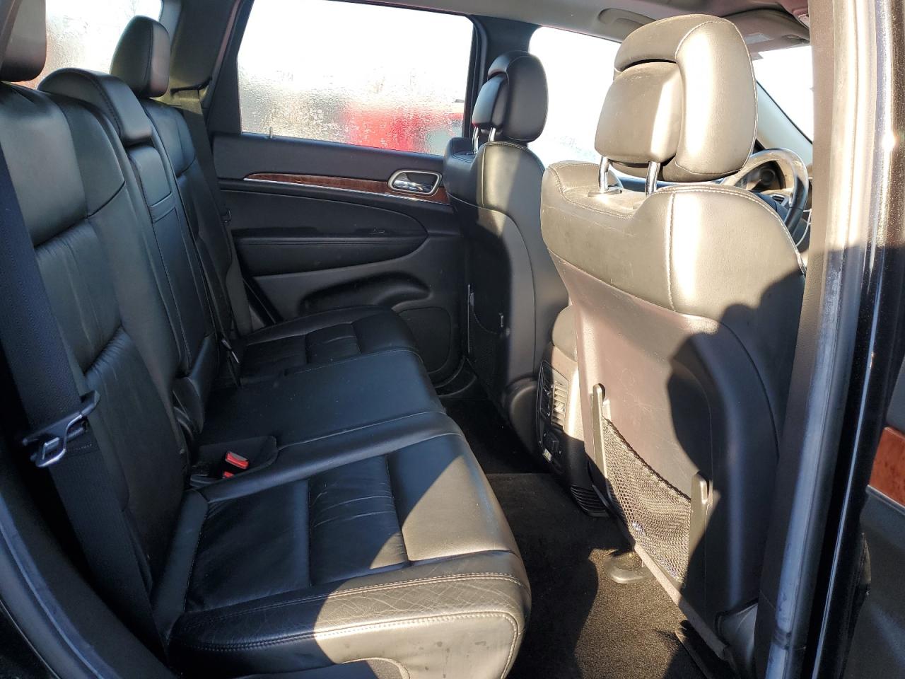2013 Jeep Grand Cherokee - Image 11