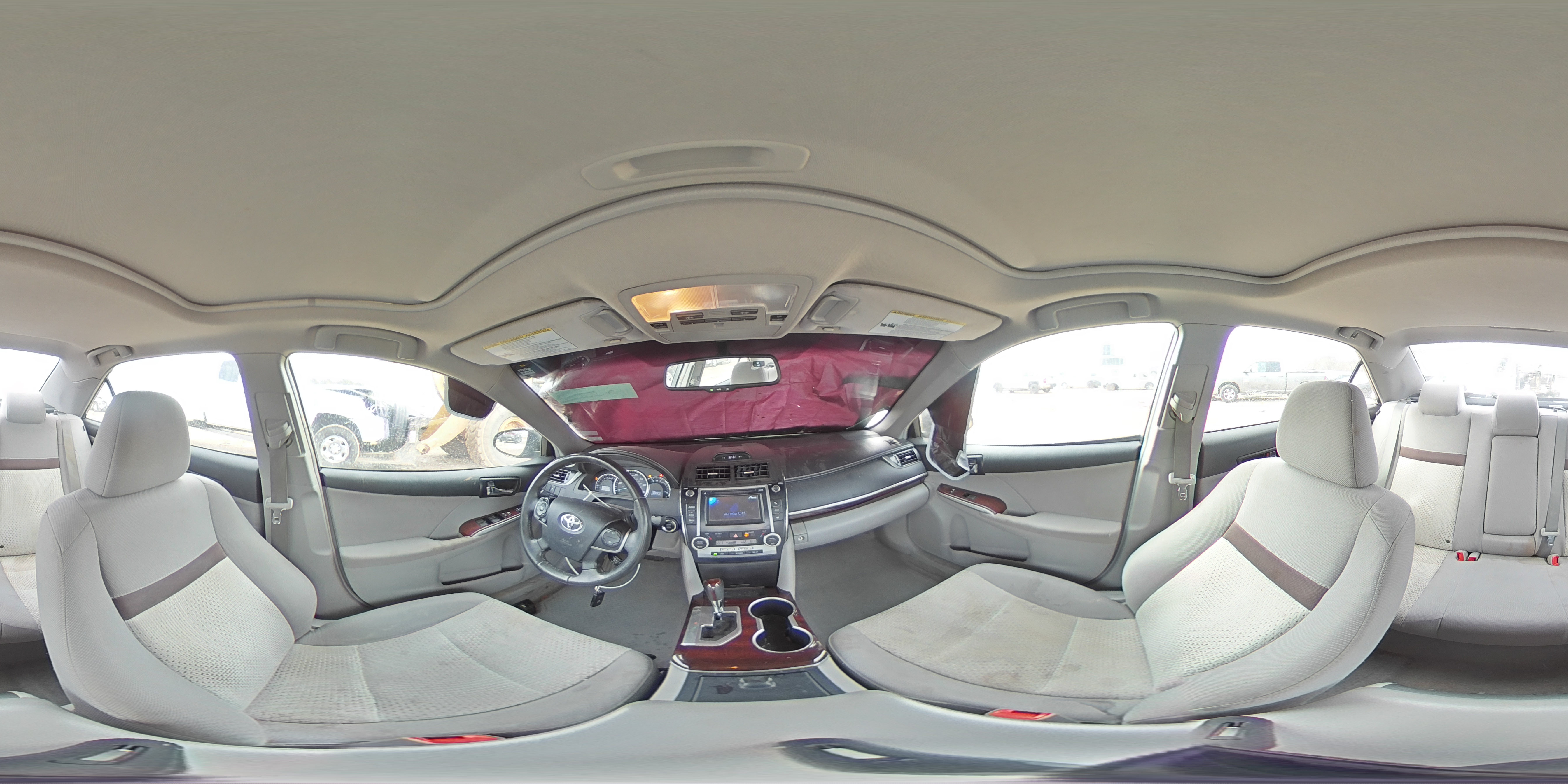 2012 Toyota Camry - Image 12