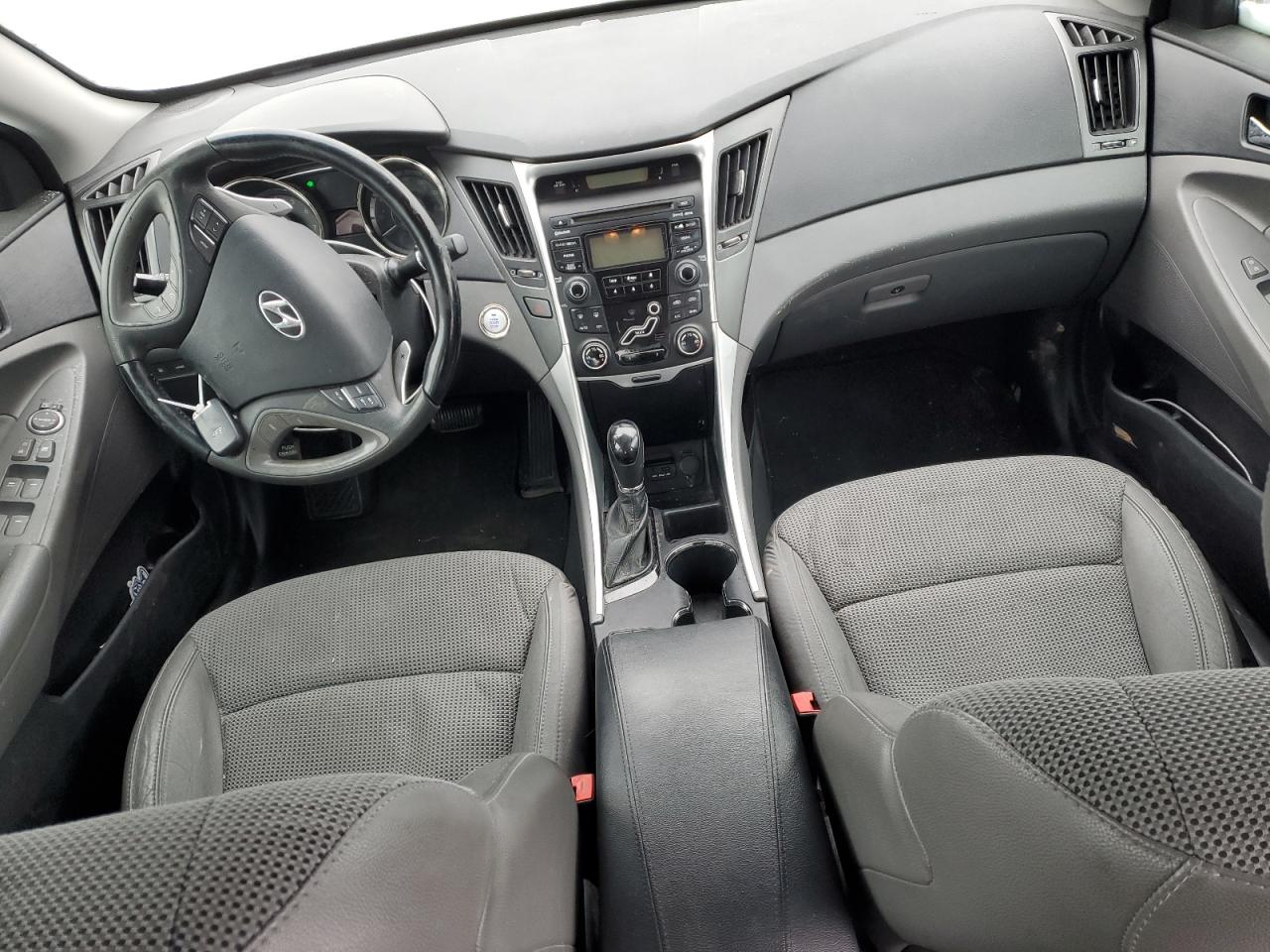 2013 Hyundai Sonata - Image 8