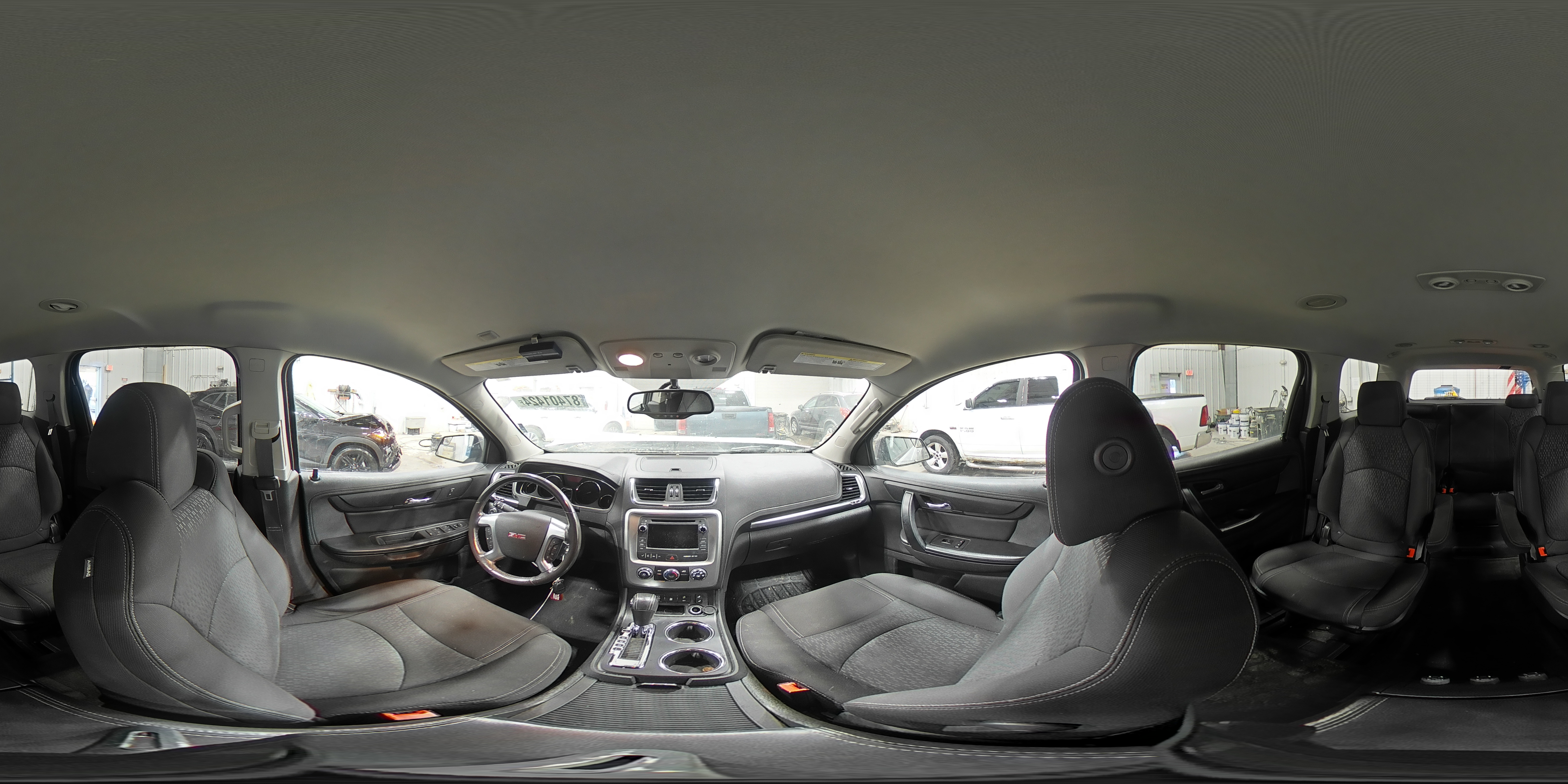 2014 GMC Acadia - Image 15