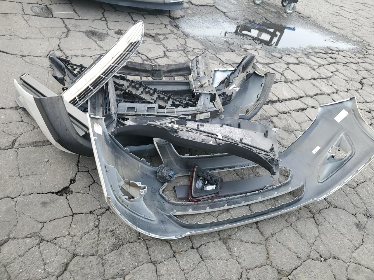2013 Ford C-MAX - Image 12