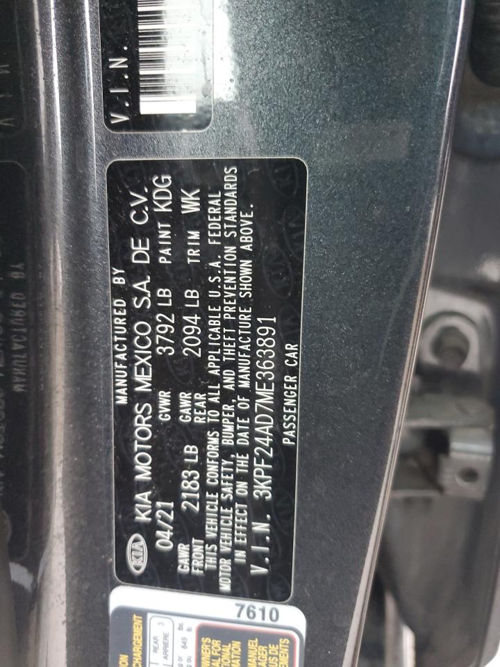 2021 Kia Forte - Image 12