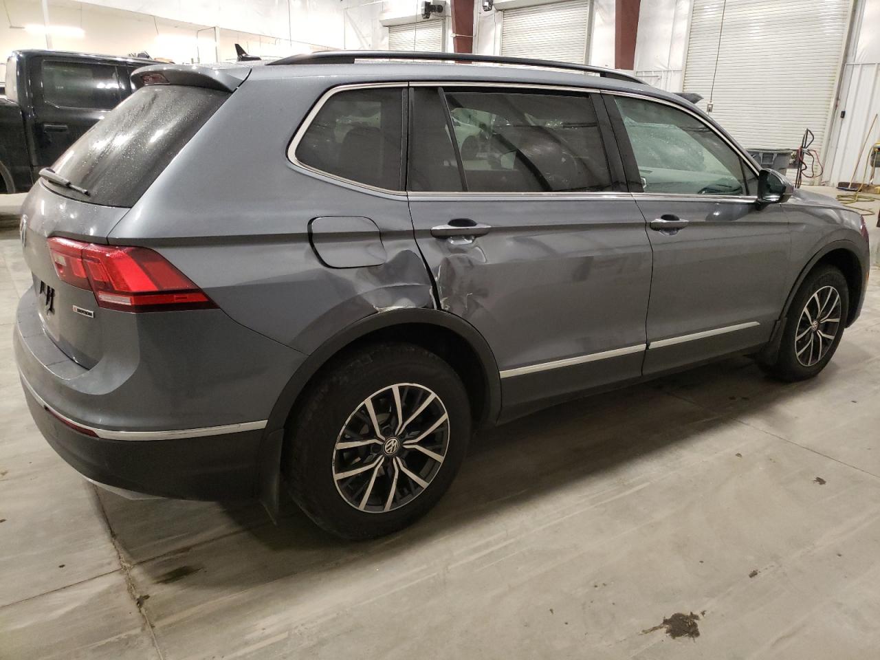 2020 Volkswagen Tiguan - Image 3