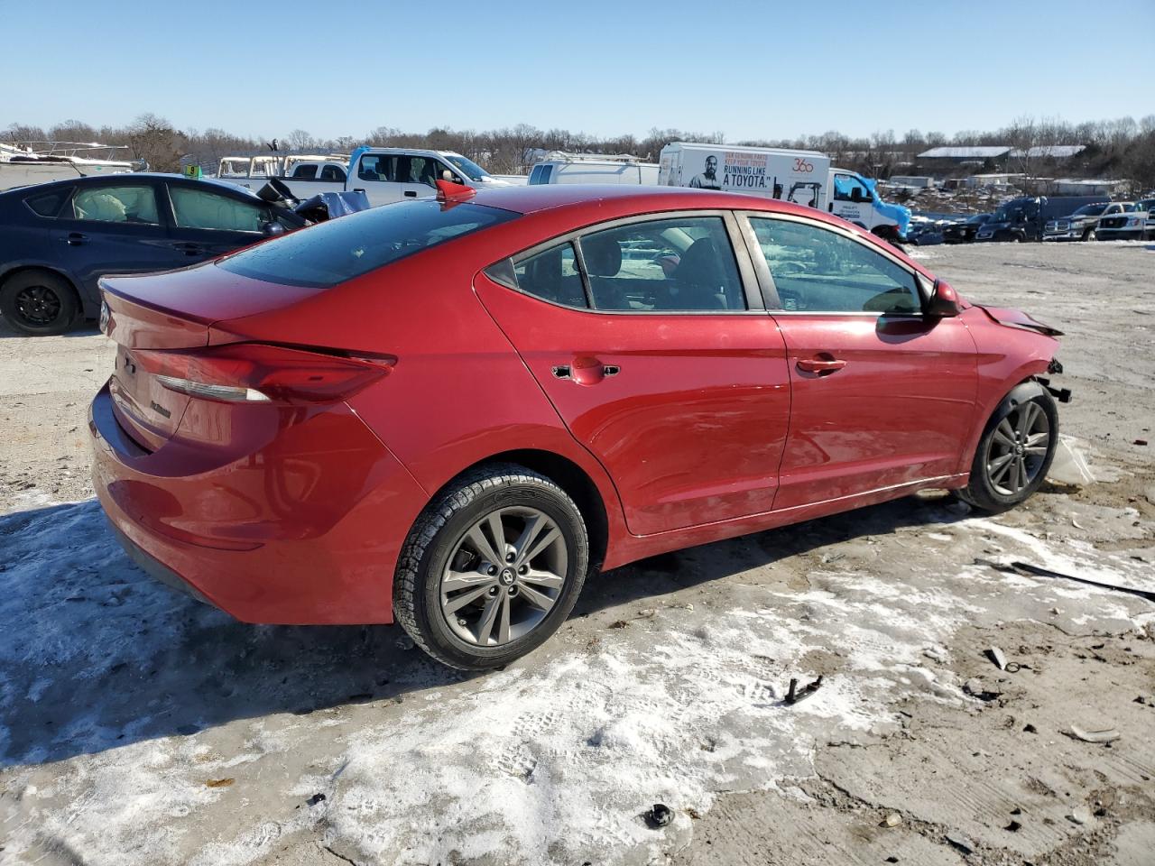 2018 Hyundai Elantra - Image 3