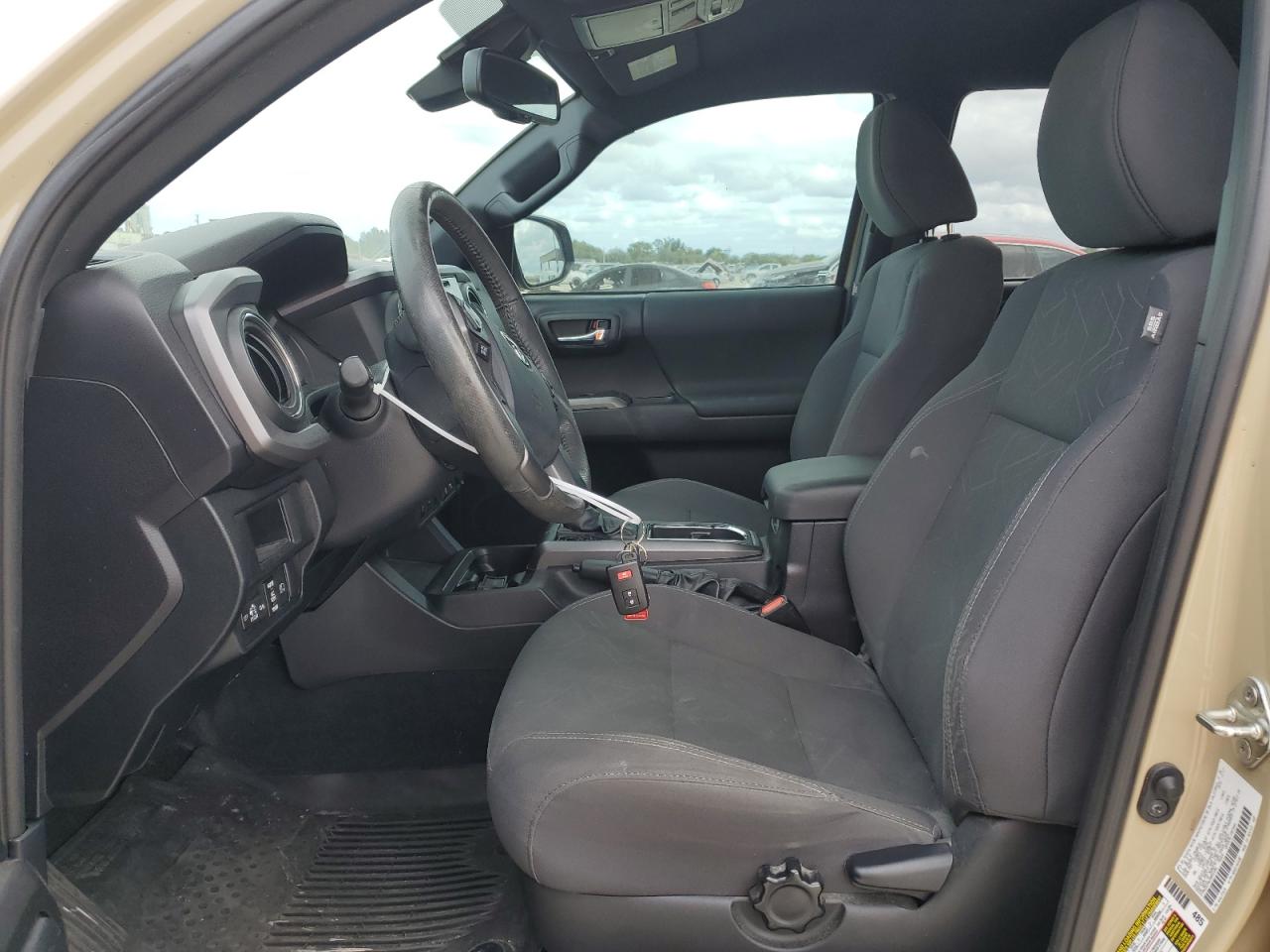 2018 Toyota Tacoma - Image 7