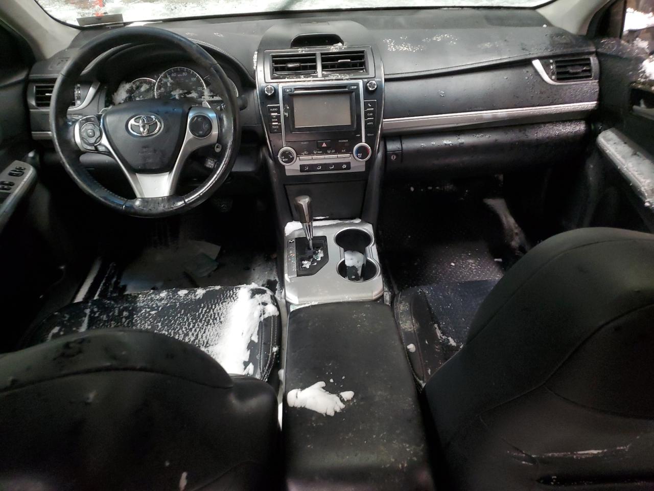 2012 Toyota Camry - Image 8