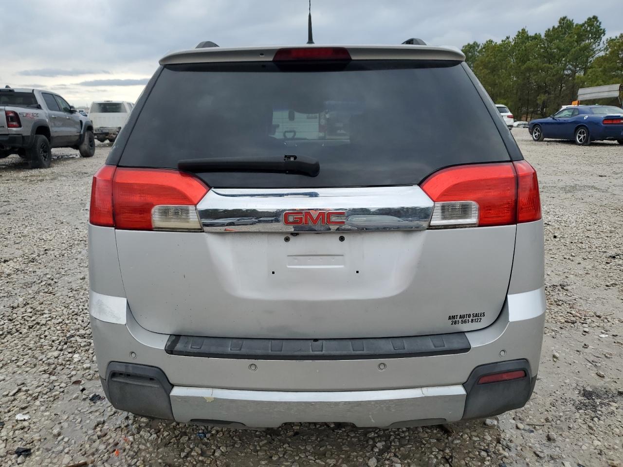 2010 GMC Terrain - Image 6
