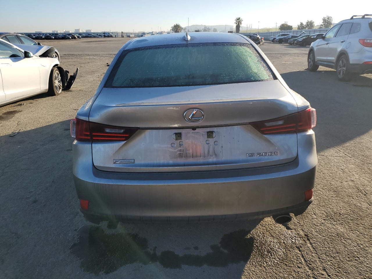 2016 Lexus IS - Image 6