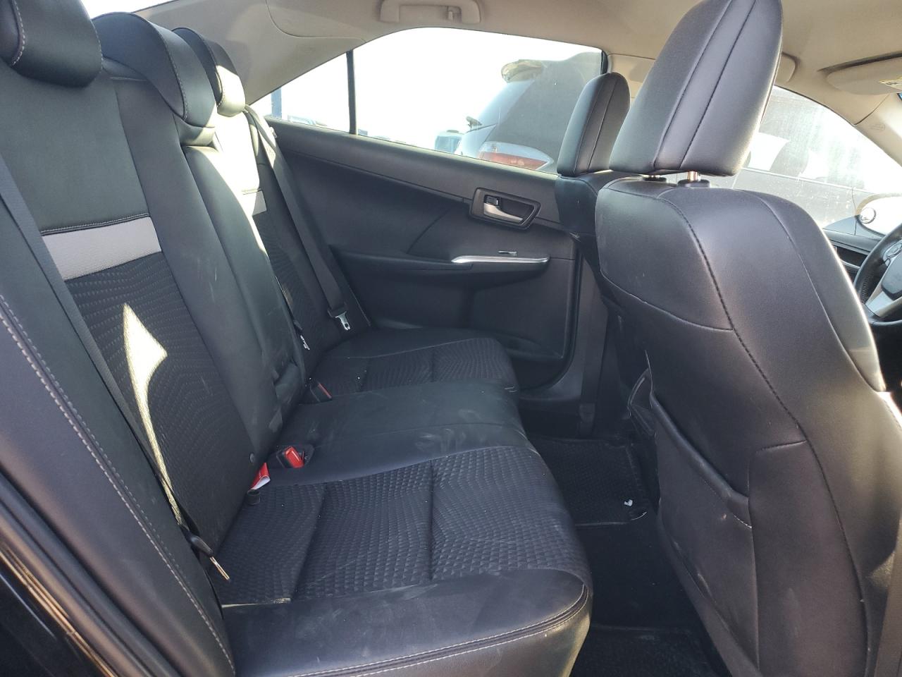 2012 Toyota Camry - Image 10