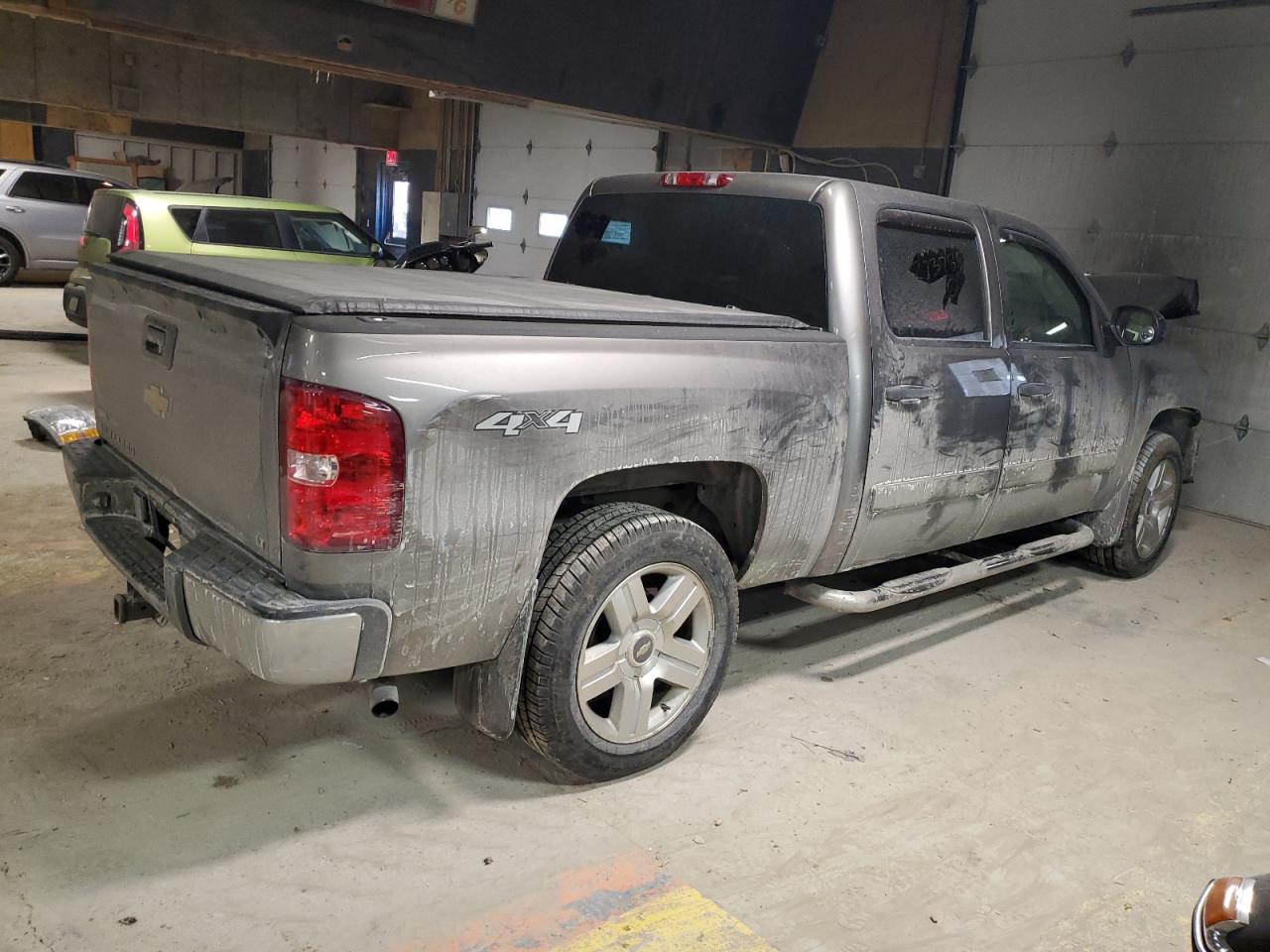 2008 Chevrolet Silverado - Image 3