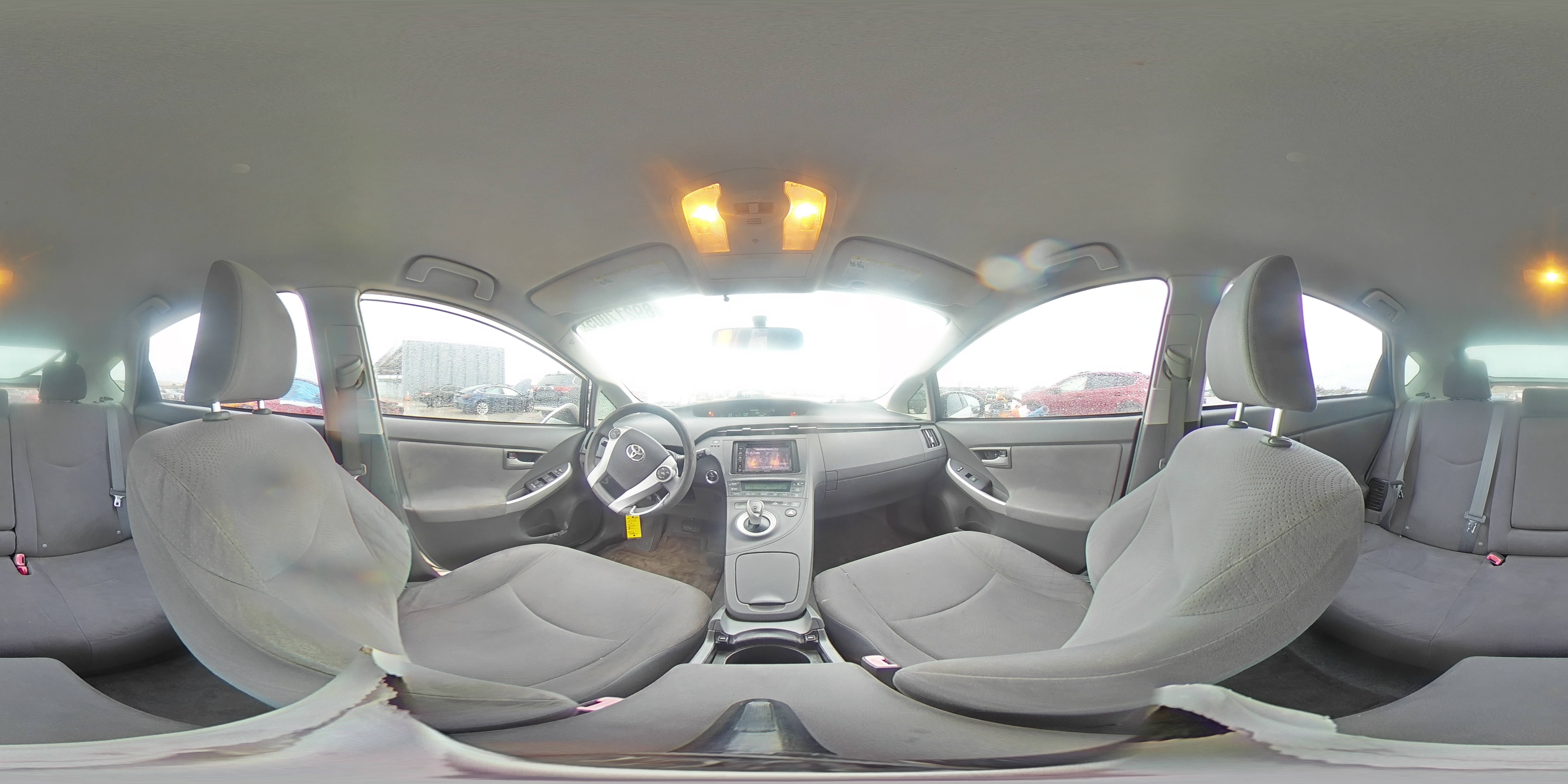 2010 Toyota Prius - Image 13