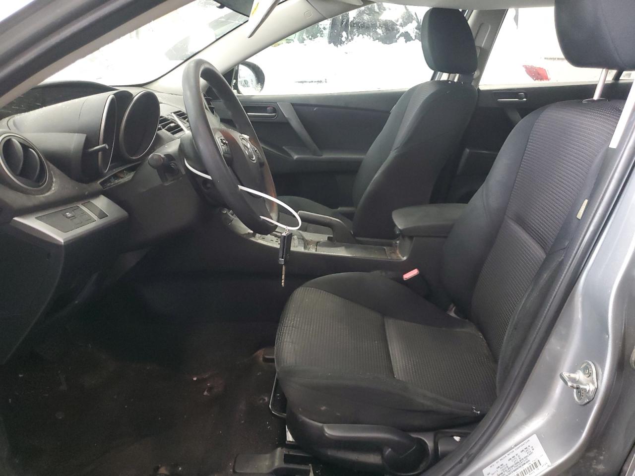 2013 Mazda 3 - Image 7