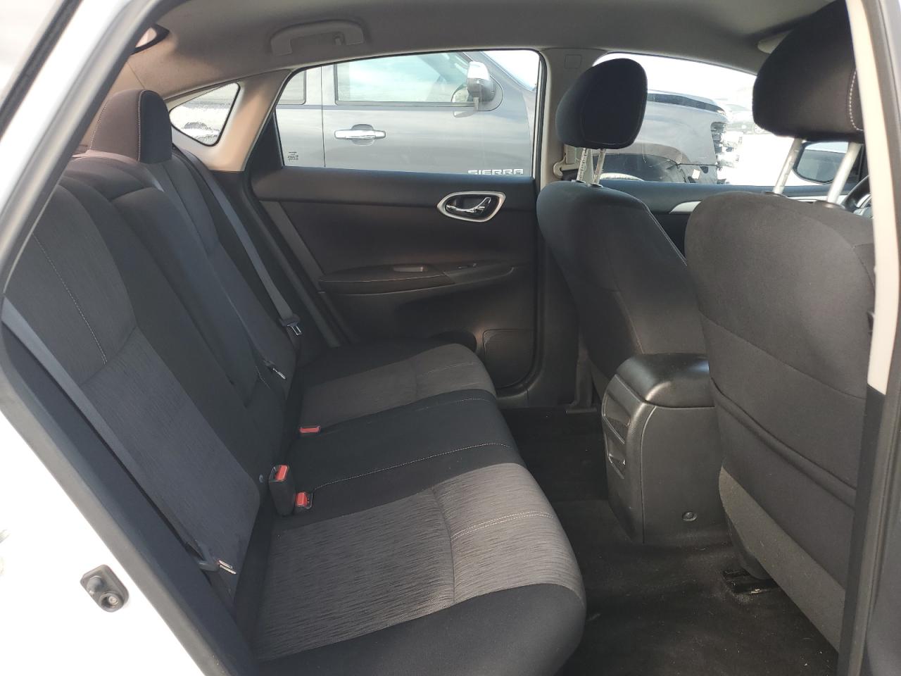 2014 Nissan Sentra - Image 10