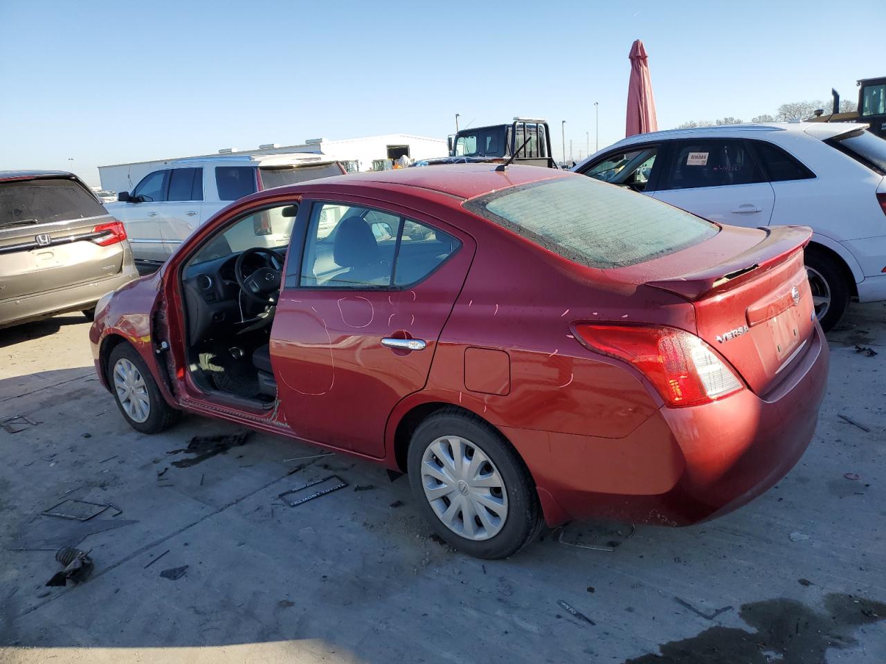 2014 Nissan Versa - Image 2
