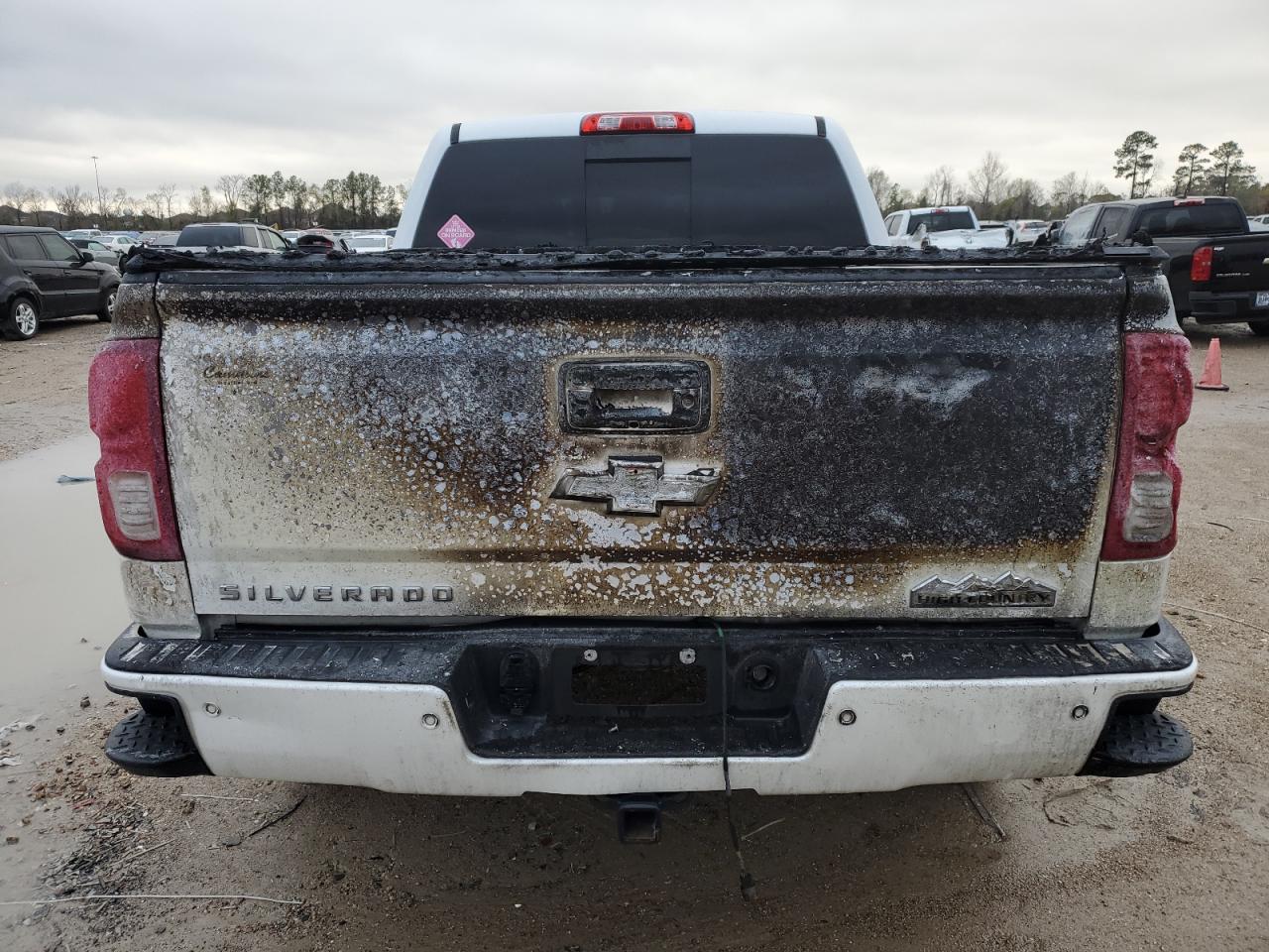 2018 Chevrolet Silverado - Image 6