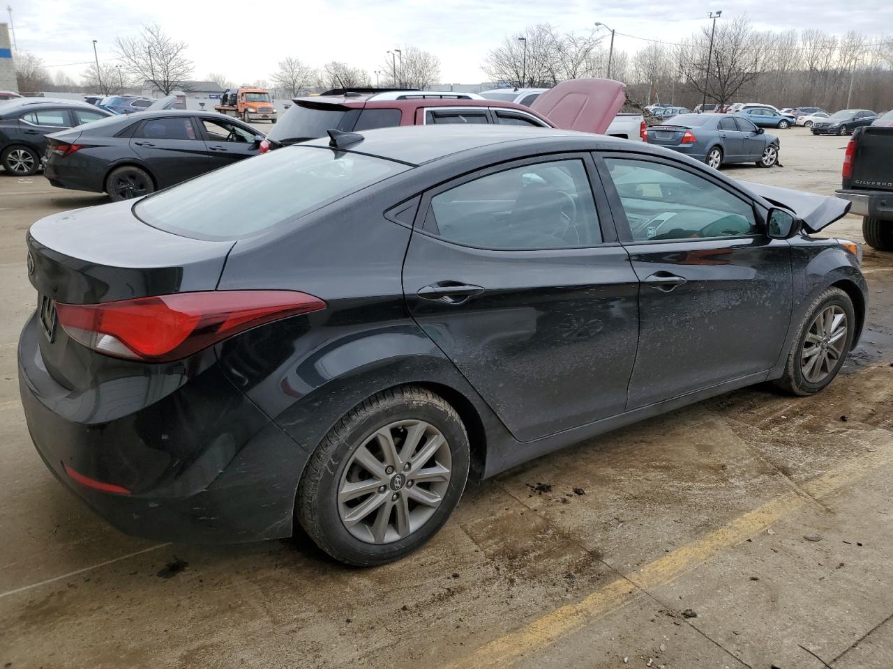 2016 Hyundai Elantra - Image 3
