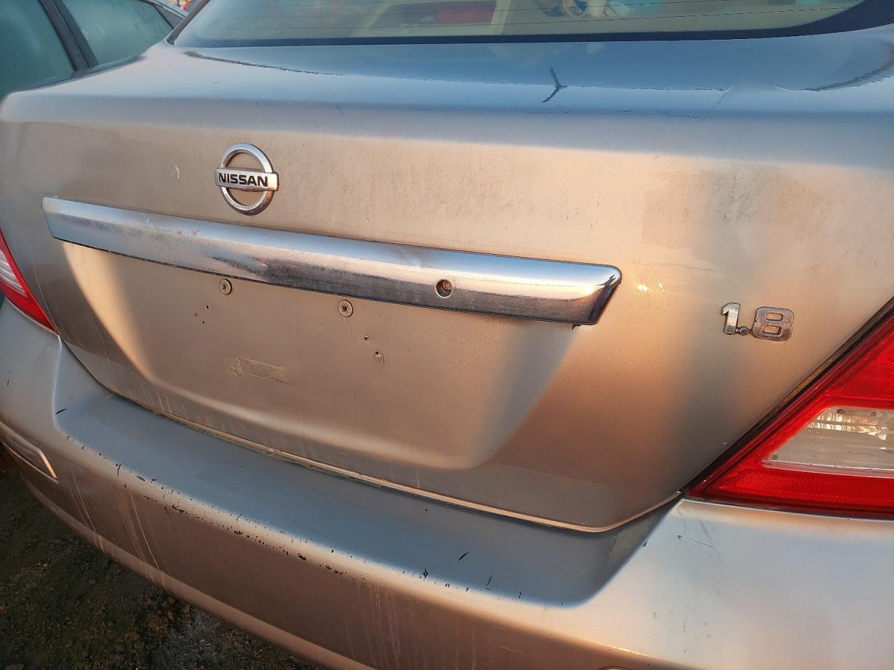 3N1BC1A69BK203637 - 2011 Nissan Tiida - #43485445
