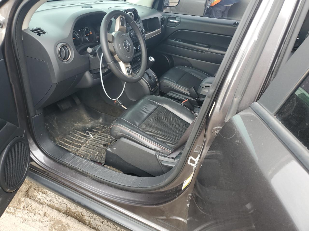 2016 Jeep Compass - Image 7