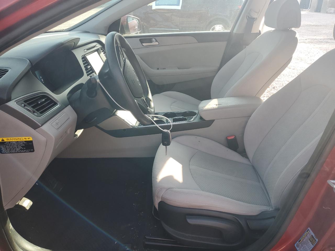 2016 Hyundai Sonata - Image 7