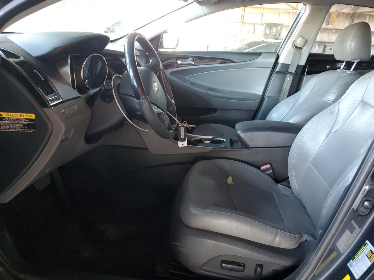 2012 Hyundai Sonata - Image 7