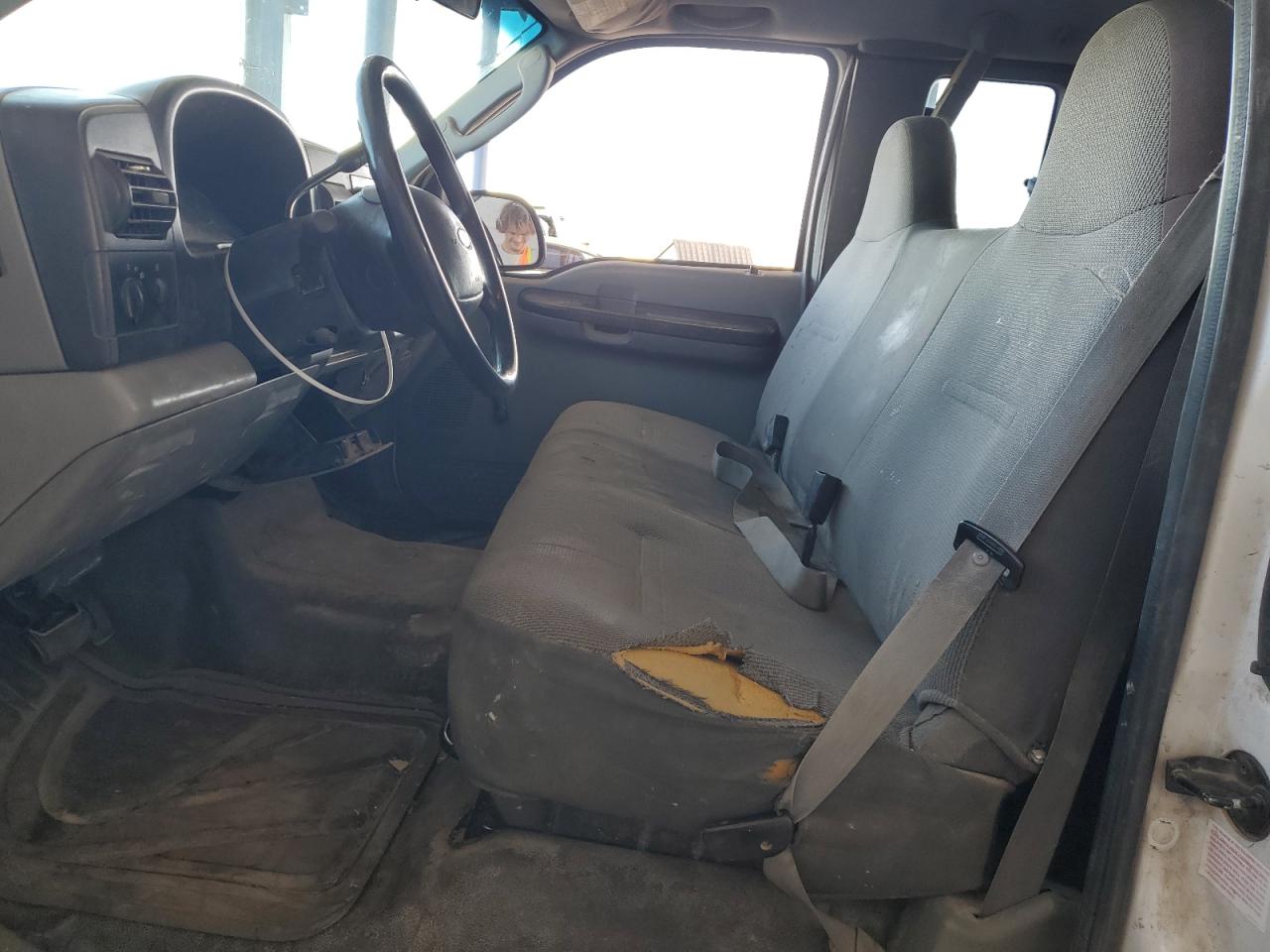 2006 Ford F250 - Image 7