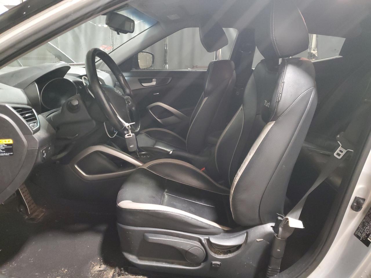 2015 Hyundai Veloster Turbo VIN: KMHTC6AE0FU228949 Lot: 71609415