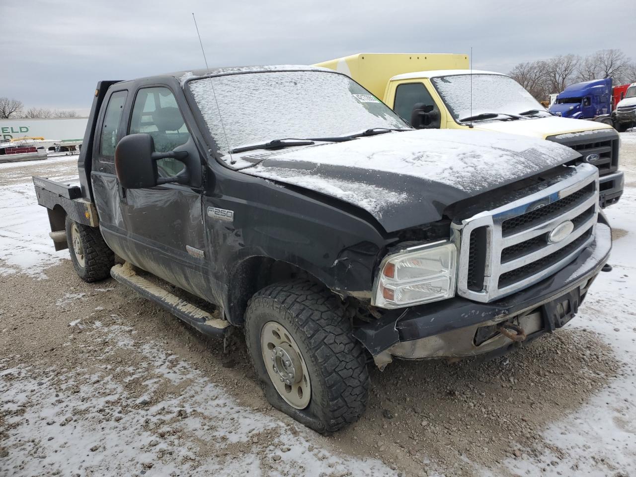 2005 Ford F250 - Image 4