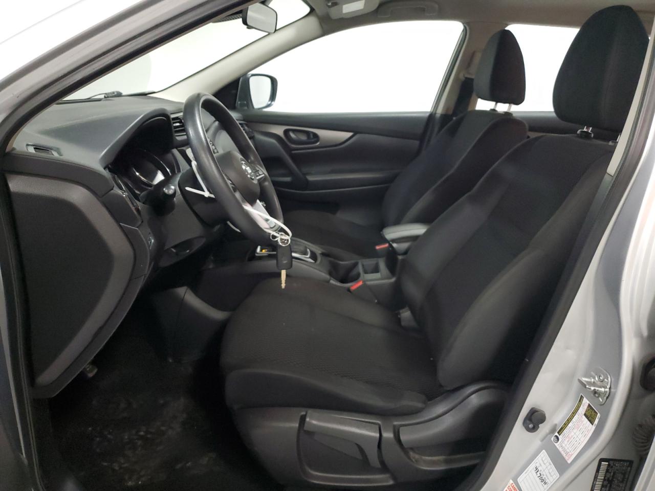 2021 Nissan Rogue - Image 7
