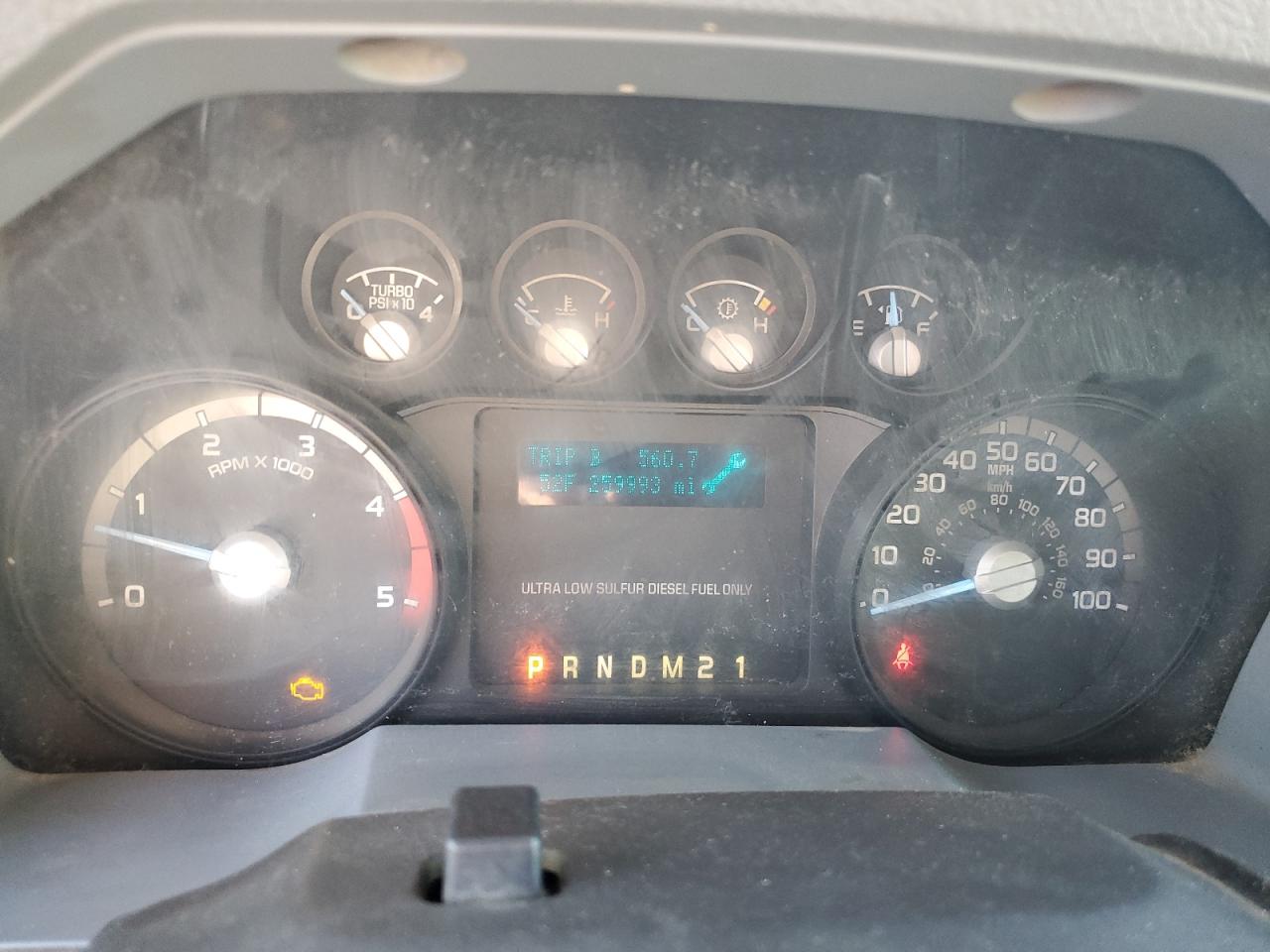 2011 Ford F550 - Image 9