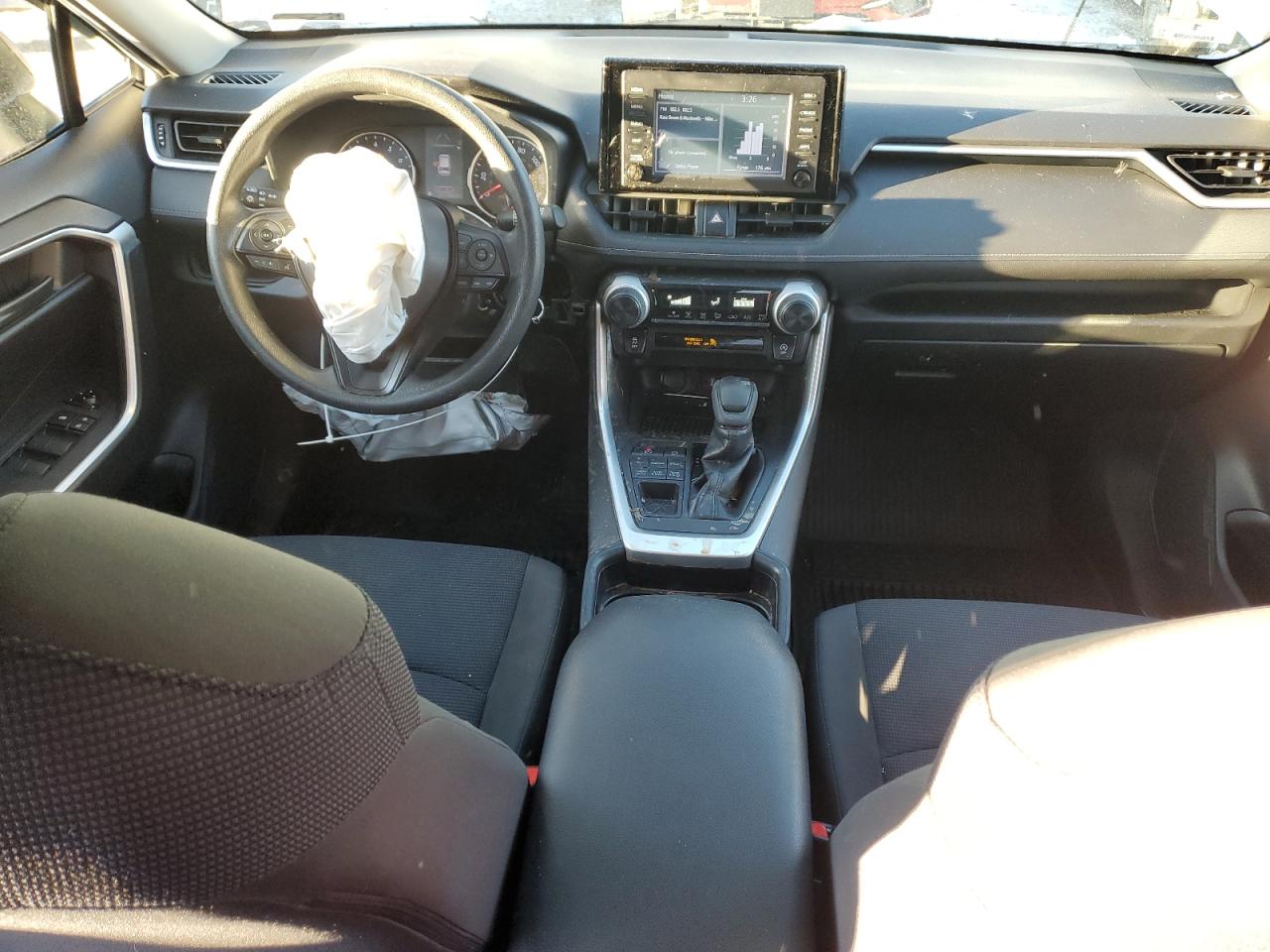 2019 Toyota RAV 4 - Image 8