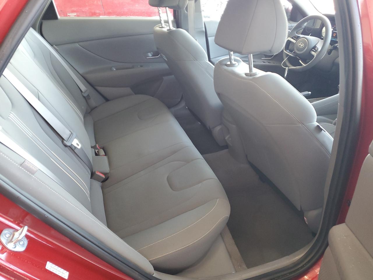 2024 Hyundai Elantra - Image 10