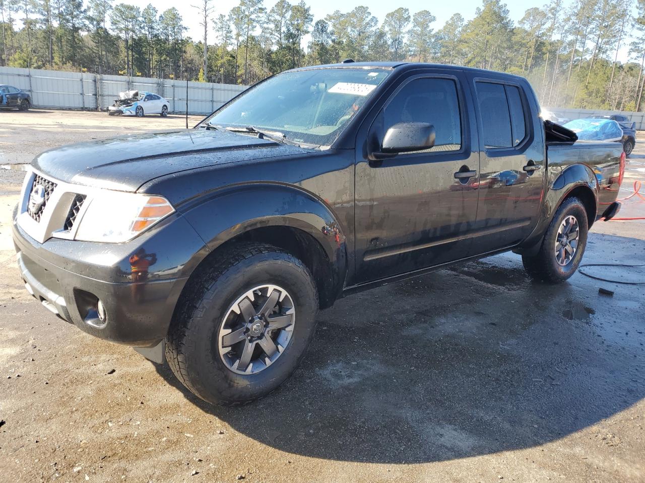 2014 Nissan Navara (Frontier) - Image 1