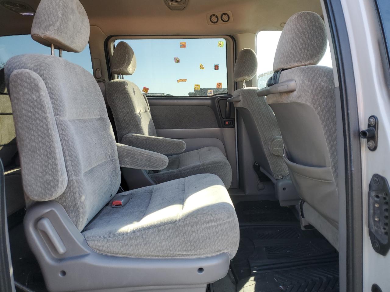 2001 Honda Odyssey - Image 11