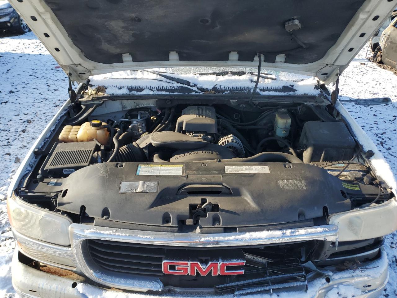 2000 GMC Yukon - Image 12