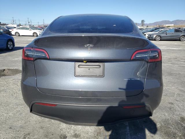  TESLA MODEL Y 2023 Серый