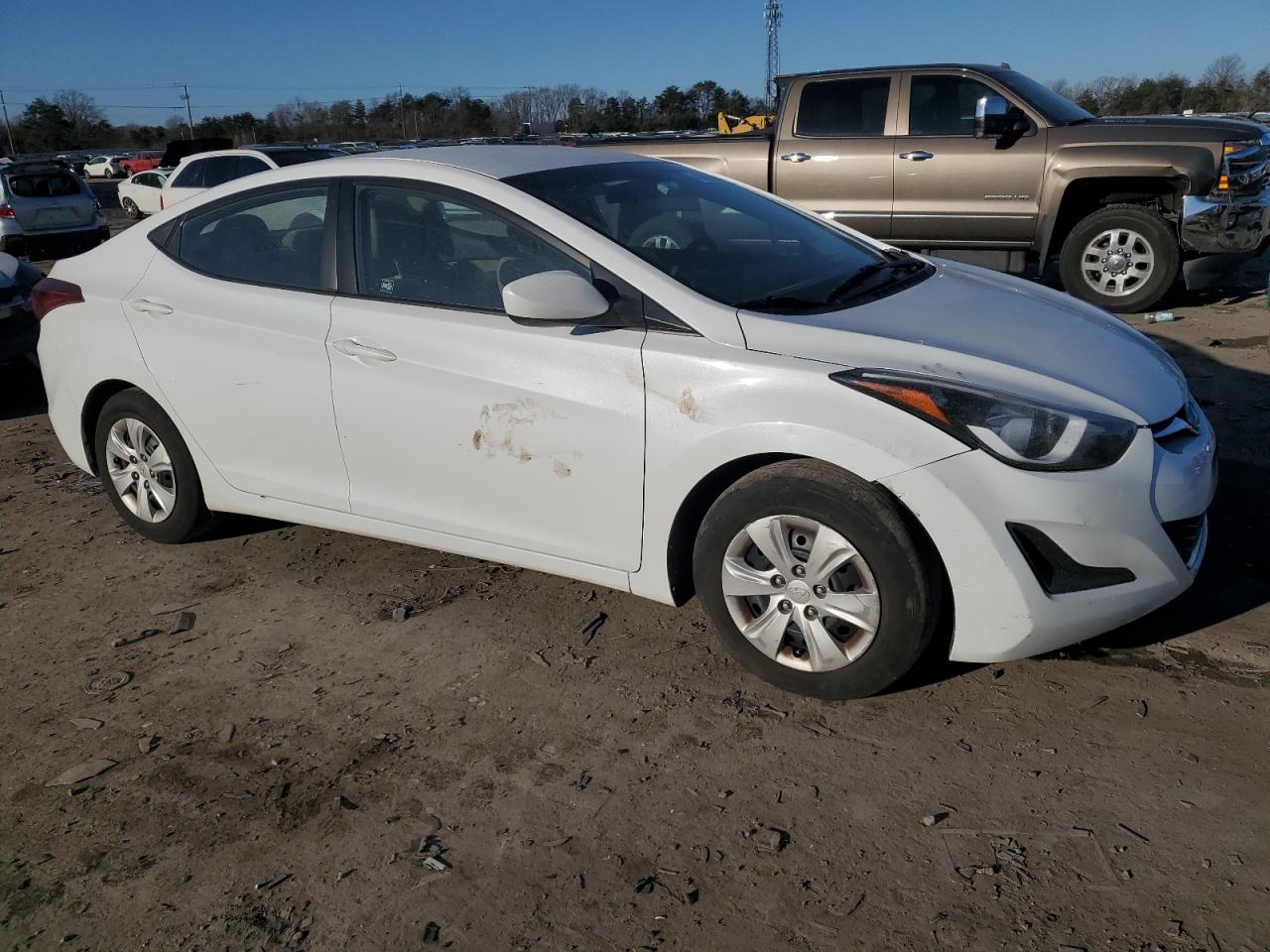 2016 Hyundai Elantra - Image 4