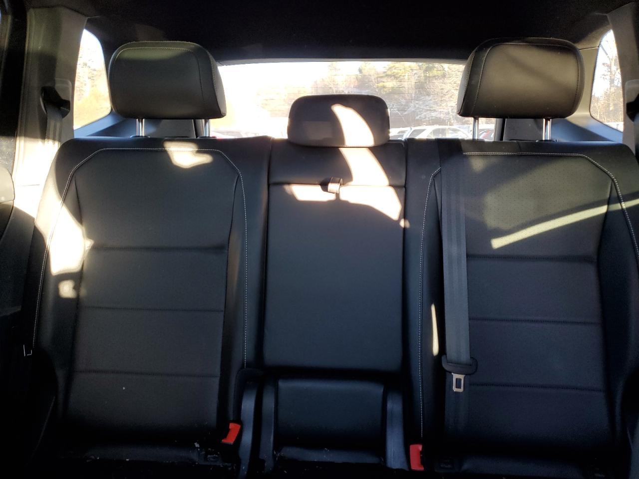 2021 Volkswagen Tiguan - Image 10