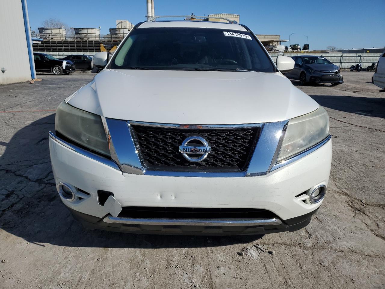 2014 Nissan Pathfinder - Image 5