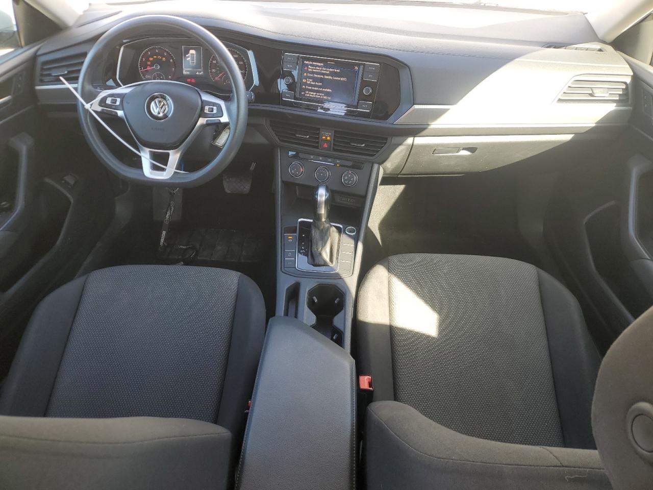 2021 Volkswagen Jetta - Image 8